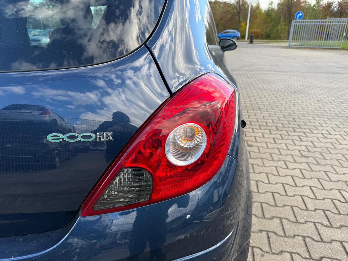 Opel Corsa D original R&uuml;cklicht R&uuml;ckleuchte Heckleuchte links 3 T&uuml;rer BJ11